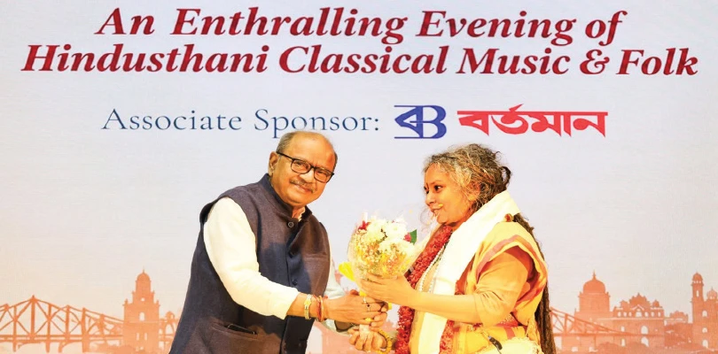 ডোভার লেন মিউজিক কনফারেন্সের ইতিহাসে নজির, শাস্ত্রীয় সংগীতের আসরে লোকগানও