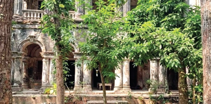 উনিশ শতকে শুরু, মনোহলির জমিদার বাড়ির পুজো এখন হয় বারোয়ারি উদ্যোগে