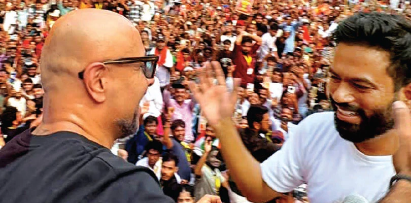 বিজেপির ভিড় ঠেকানোর কৌশল ব্যর্থ ককরোচের সভা ভরাল আমচি মুম্বই