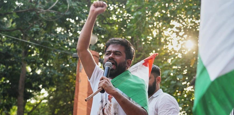 মহালয়ায় মহাআন্দোলন ককরোচদের, যেখানে আটকাবেন সেখানেই যন্তরমন্তর, হুঁশিয়ারি দিপকের, জ্ঞানেশ ইস্যুতে সরব খাড়্গে