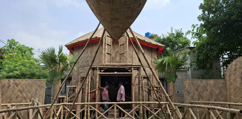 ‘বুনোট’-এ আকার নিচ্ছে ঐতিহ্যের সিঁড়ি পুজোয় আবেগের ‘অনন্ত’ প্রকাশ চুঁচুড়ায়