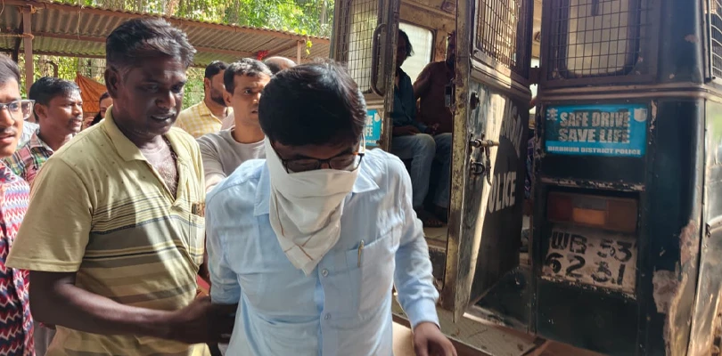 টুলু মণ্ডলের জাল ডিসিআর কাণ্ডে গ্রেপ্তার প্রাক্তন বিএলএলআরও