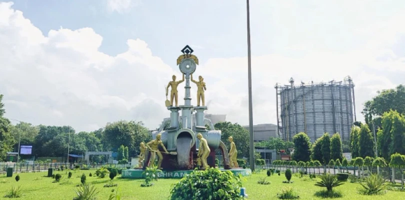 গেটে কেড়ে নেওয়া হচ্ছে গেটপাস কাজ হারানোর হাহাকার দুর্গাপুরে, উৎসব মরশুমে বিষাদ  প্রশাসনের দ্বারস্থ সিটু, ইনটাক