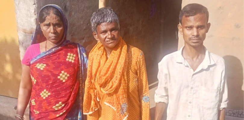 ৩৫ বছর আগে হারিয়ে যাওয়া বৃদ্ধাকে ঘরে ফেরাল তাঁর হাতের উল্কি