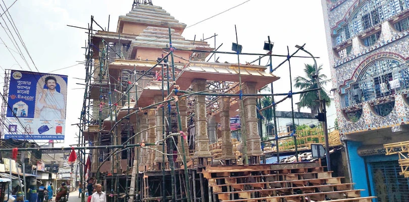দুর্গাপুজোয় বনগাঁর বিশেষ আকর্ষণ অযোধ্যার রামমন্দির, লোটাস টেম্পল