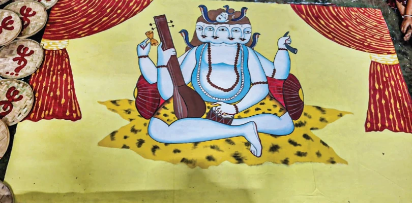 অঘোরী নৃত্যের লাইভ শো থেকে অধিষ্ঠানের আসন, দুর্গাপুজোয় সেজে উঠছে শ্রীরামপুর