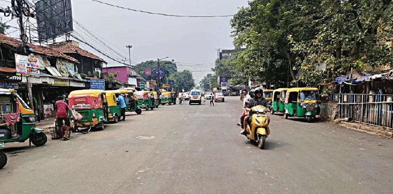 মিটল দীর্ঘদিনের দুর্ভোগ, পুজোর আগে হাল ফিরল দমদম রোডের