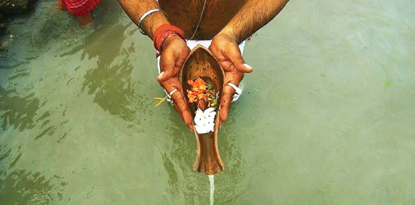কেন শুধু মহালয়ার দিনই তর্পণ
