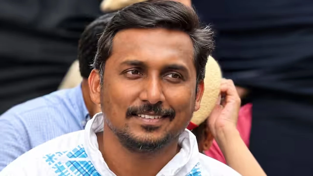 আটক দিপকে, নেতৃত্ব দিলেন অজিঙ্ক সিন্ধে