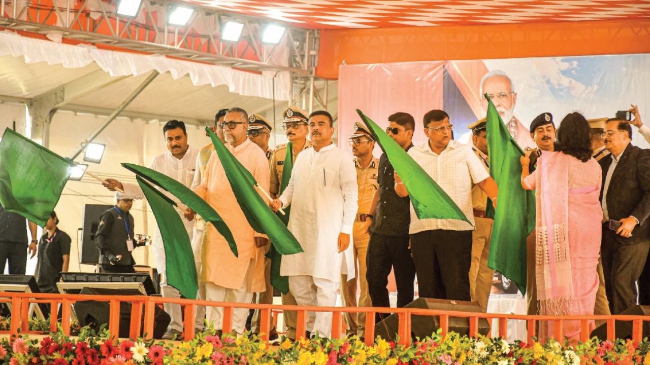 পুলিশের গায়ে হাত পড়লে পরিণতি ভালো হবে না, সতর্কবার্তা মুখ্যমন্ত্রীর