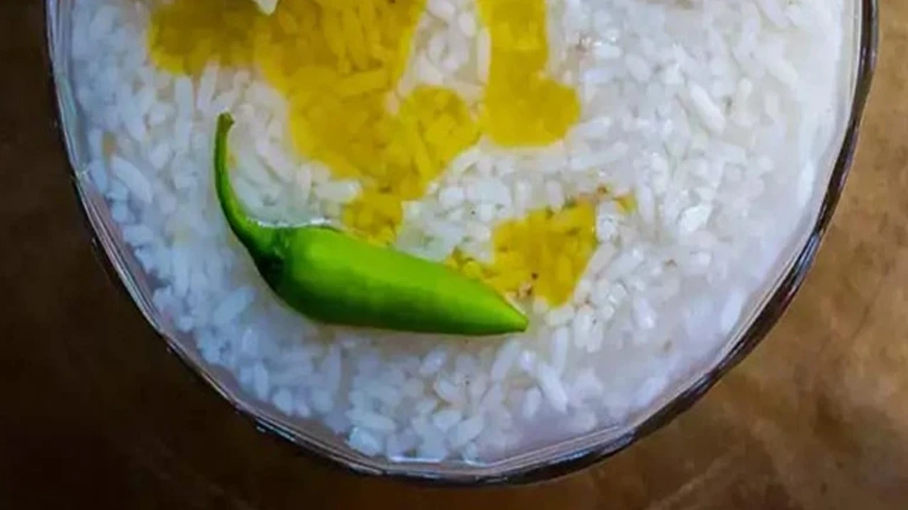 নবমীতে দেবীকে নিবেদন করা হয় পান্তা ভাত, তিন প্রকার ছাতু! কান্দির বহড়ার প্রাচীন ত্রিবেদী বাড়ির পুজো