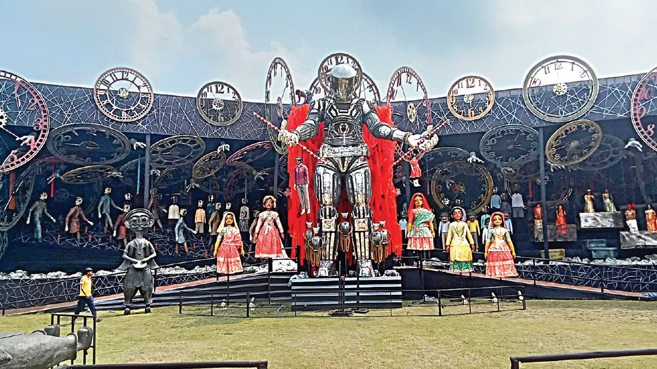 যোধপুর রাজপ্রাসাদ, বিশ্বরূপ দর্শন, সময় ! থিমের লড়াই পলতা-ইছাপুরে