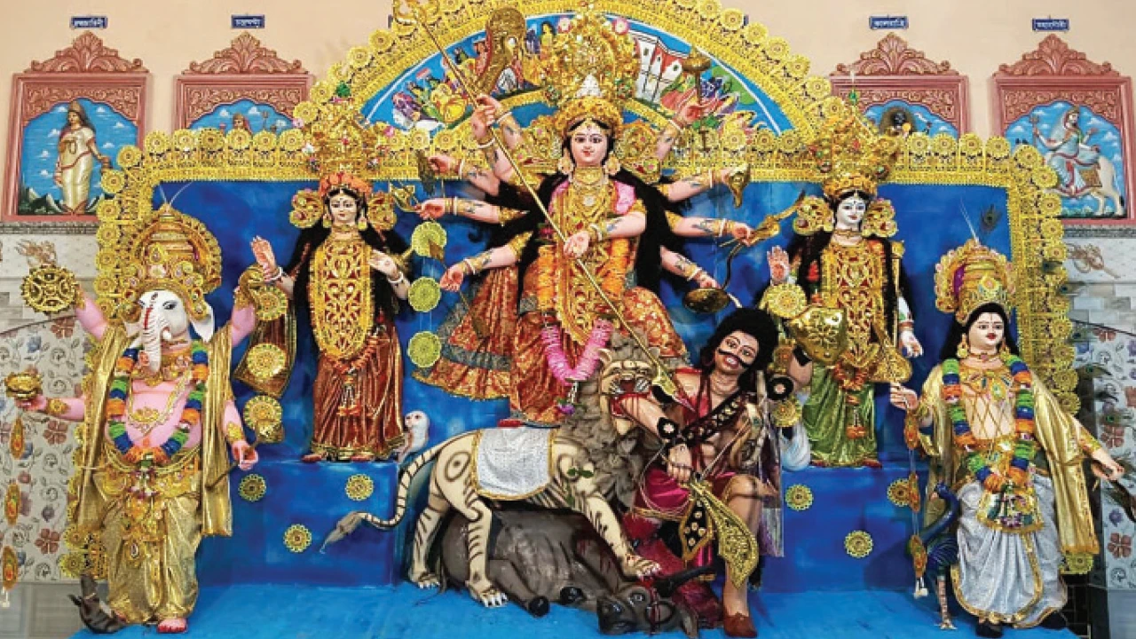 প্রতিষ্ঠাতা তাম্রলিপ্ত রাজার ব্যবস্থাপক, সাড়ে চারশো বছর আগে শুরু হয় ব্যবত্তারবাটিতে দুর্গাপুজো