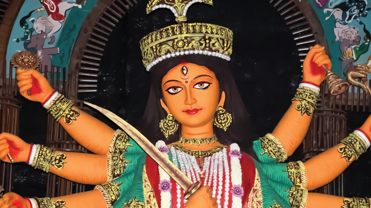 বাঙালির পঞ্জিকার সঙ্গে জুড়ে থাকার সময়ের কাহিনি নাকতলা উদয়ন সংঘে