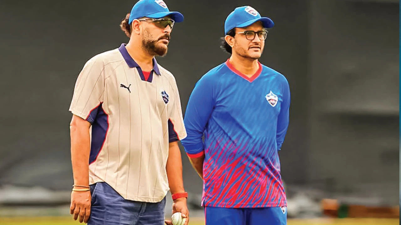 সৌরভের সঙ্গে কাজ করতে মুখিয়ে যুবরাজ