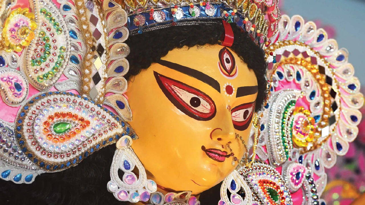 পায়ে পায়ে পঞ্চমীর জনস্রোত