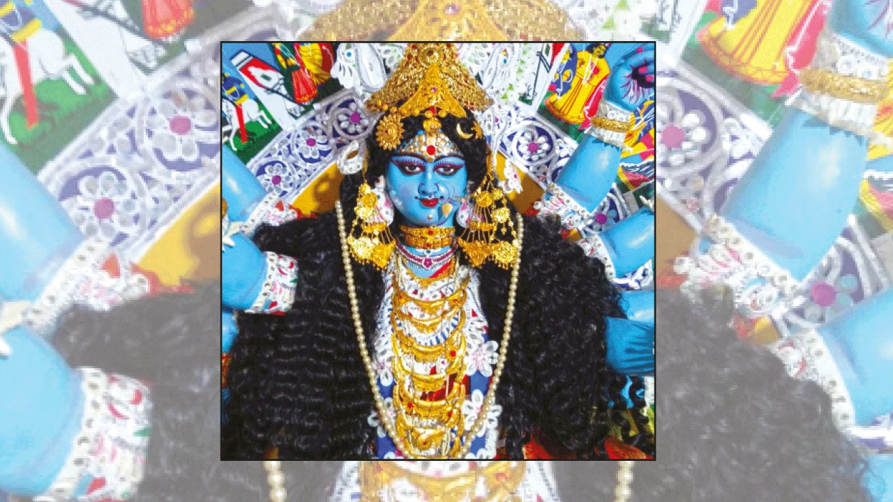 নীলদুর্গা পুজোয় দশমীর ভোগে থাকে পান্তা ভাত, কচুর শাক ও ডালের বড়া