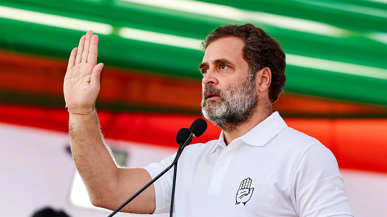 জ্ঞানেশ বিরোধী আন্দোলনের মাঝেই বিদেশ সফরে রাহুল, বিজেপি-কং তরজা