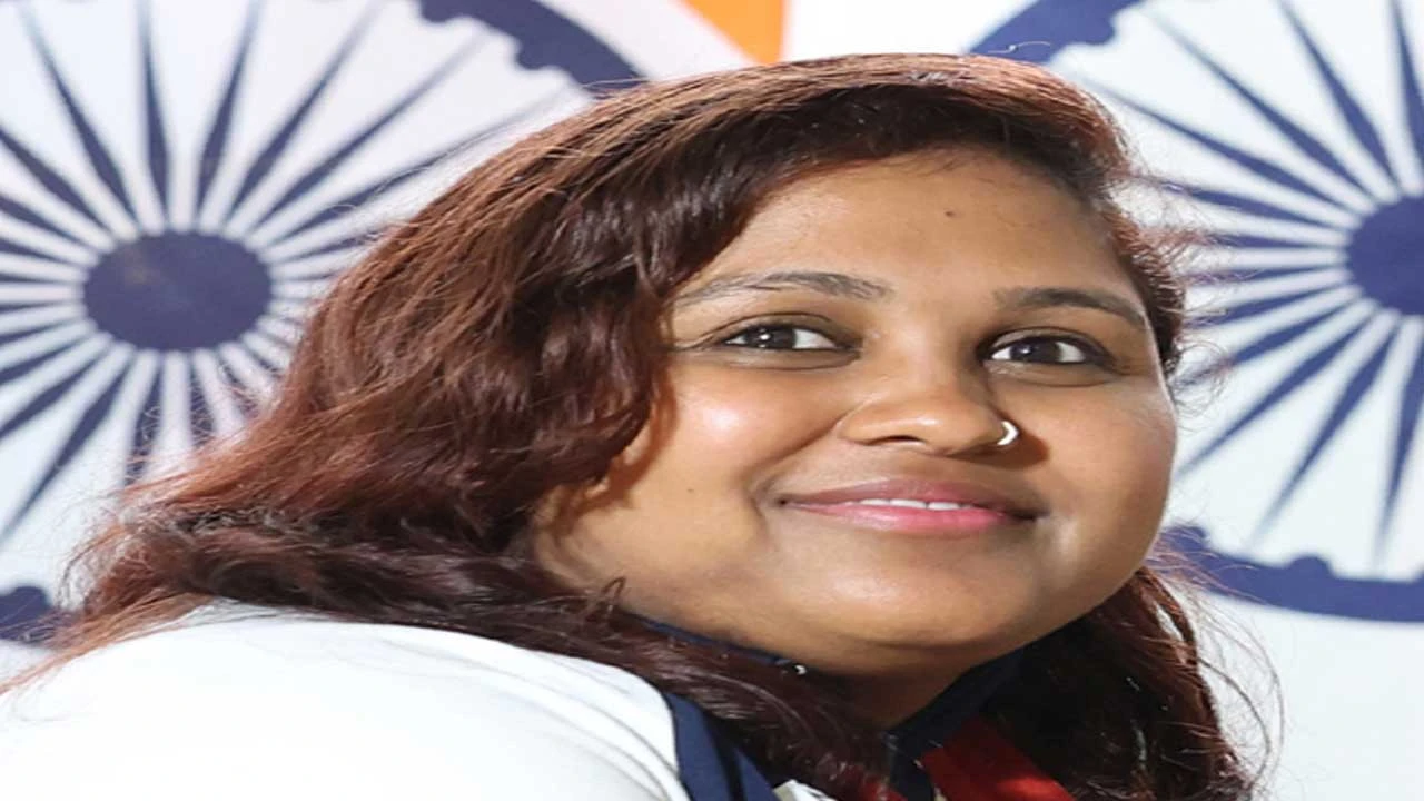 এশিয়ান প্যারা গেমসে মহিলাদের ৫০ মিটার রাইফেল ইভেন্টে বিশ্ব রেকর্ড গড়ে সোনা জিতেলেন ভারতের মোনা আগরওয়াল