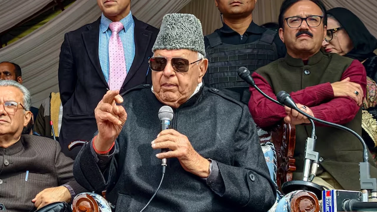 কাশ্মীরিদের রক্ষা করছে পাকিস্তান, কিন্তু মোদি সরকার নীরব: ফারুক আবদুল্লা