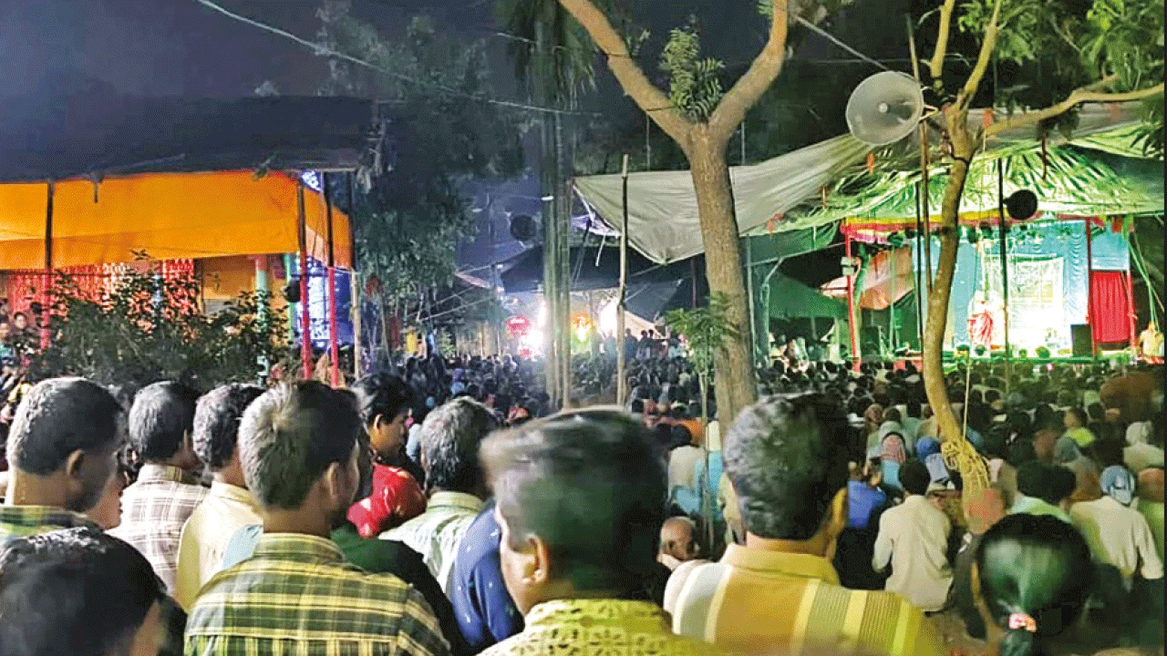 যাত্রা শিল্পে সুদিন ফিরছে, সবংয়ে দর্শকদের ভিড়, আশাবাদী শিল্পীরা