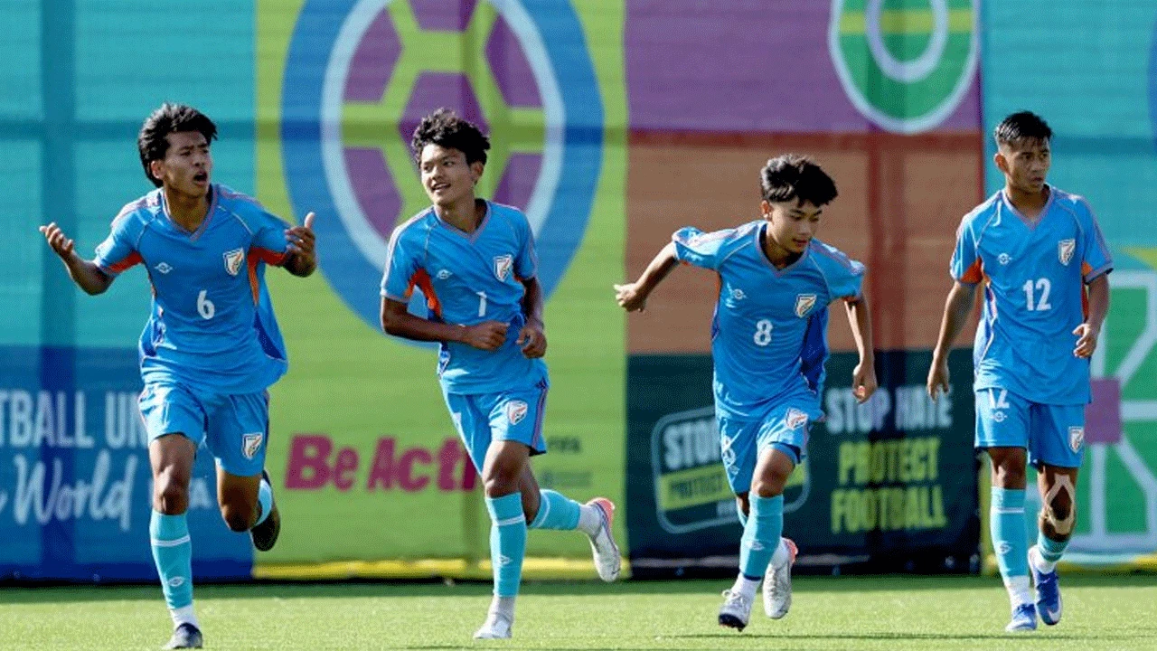 স্বপ্ন দেখাচ্ছে বিবিয়ানোর দল