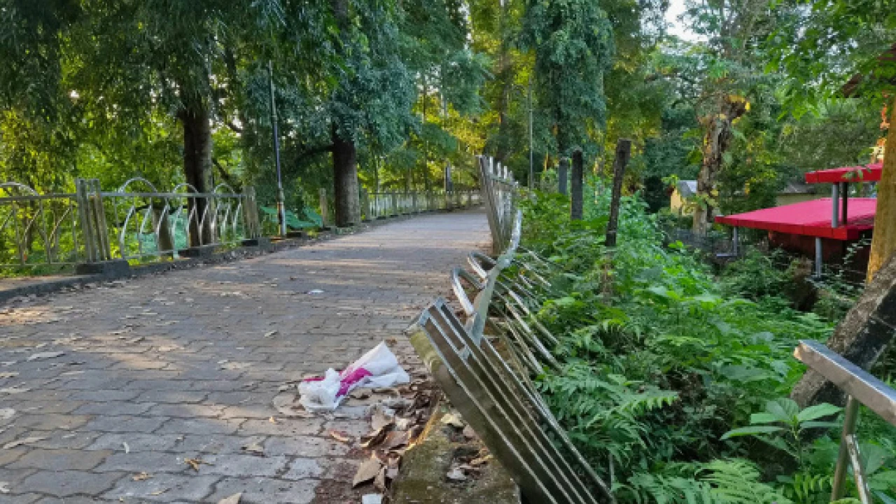 সমাজবিরোধীদের মুক্তাঞ্চল জলপাইগুড়ির জুবিলি পার্ক