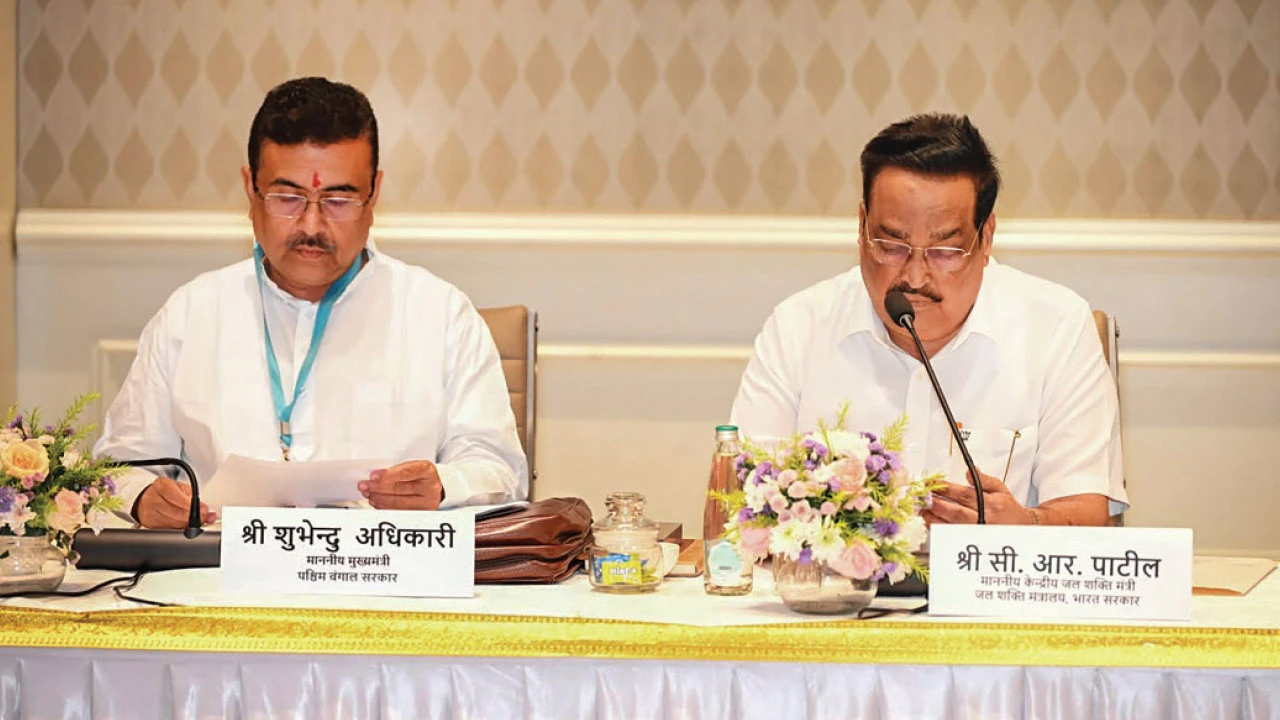 ৫ বছরের মধ্যেই সোনার বাংলা হবে, দিল্লিতে জানালেন শুভেন্দু, গঙ্গাভাঙন রোধে ৩ রাজ্যের সঙ্গে কেন্দ্রের বৈঠক
