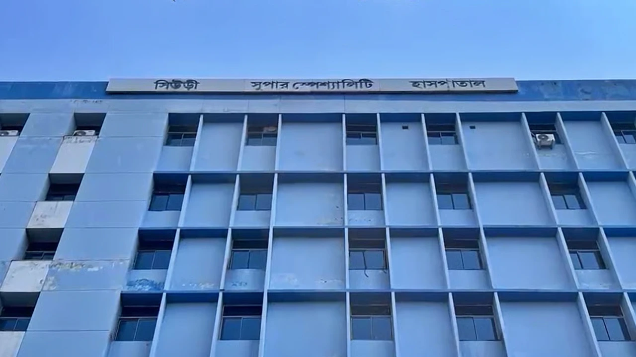চিকিৎসক-সঙ্কটে ধুঁকছে সিউড়ি সদর হাসপাতাল! লাটে পরিষেবা