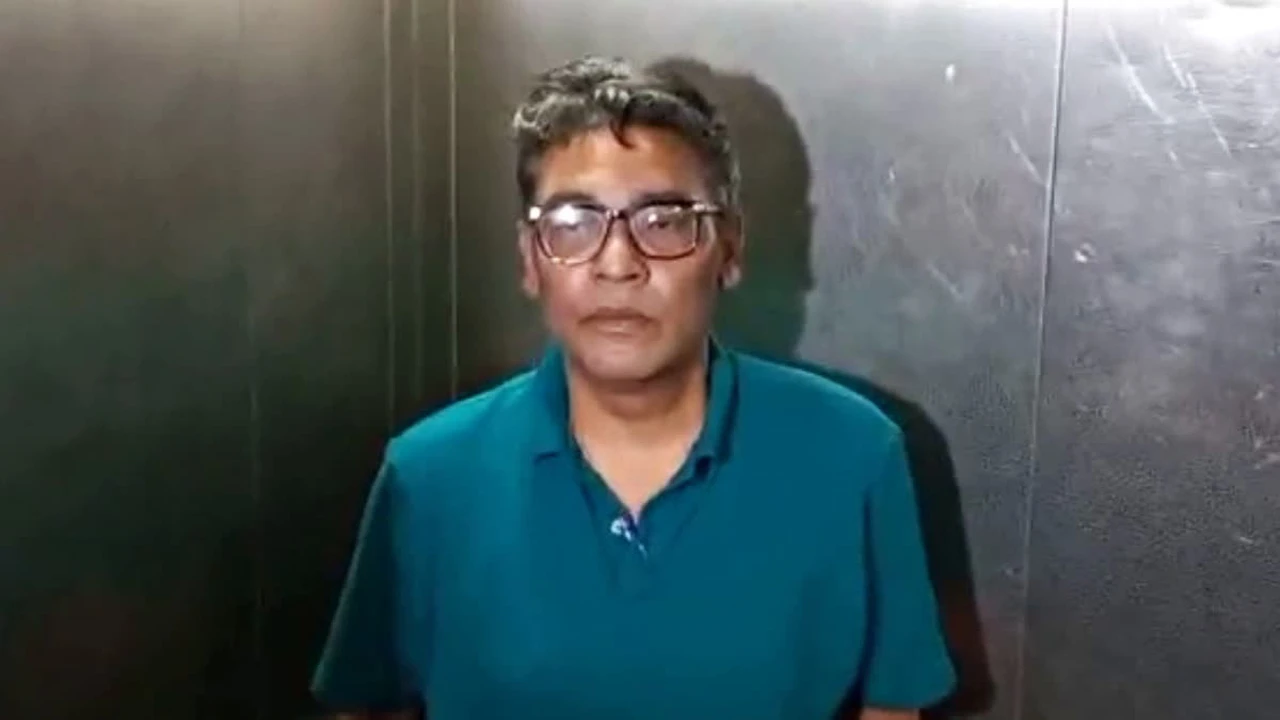 পুজো পাস বিক্রির সঙ্গে সরকারি টেন্ডার থেকেও ‘কাটমানি’ জুটিয়েছেন ইন্দ্রনীল, আদালতে দাবি লালবাজারের গোয়েন্দাদের