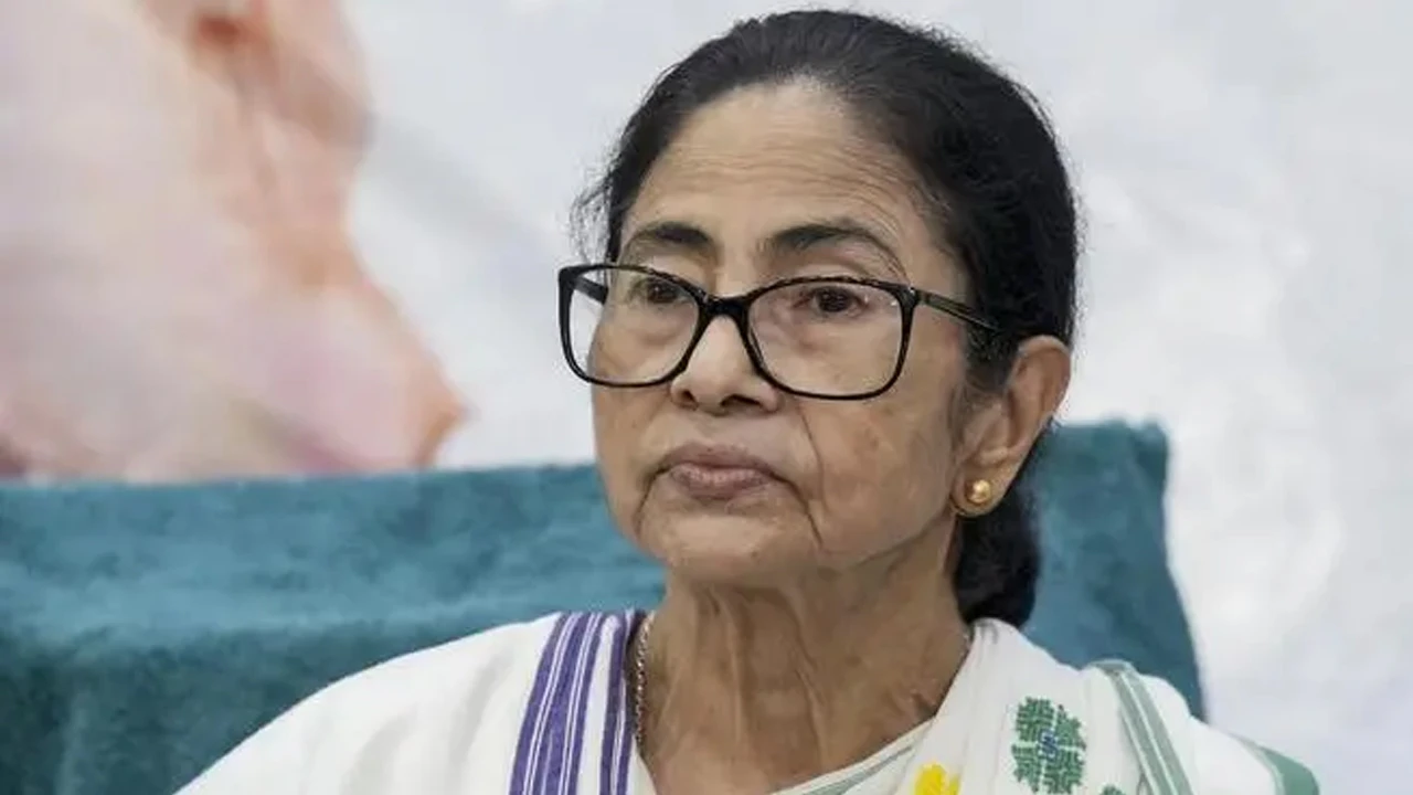 ভোট চুরির বিরুদ্ধে শামিল হওয়ার আবেদন মমতার