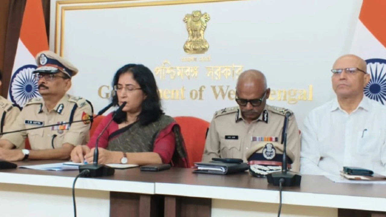 আলোর উৎসব: ফানুস ওড়াতে অনুমতি গ্রহণ জরুরি, চেয়ারম্যান নেই দূষণ নিয়ন্ত্রণ পর্ষদে, দ্রুত নিয়োগের আশ্বাস