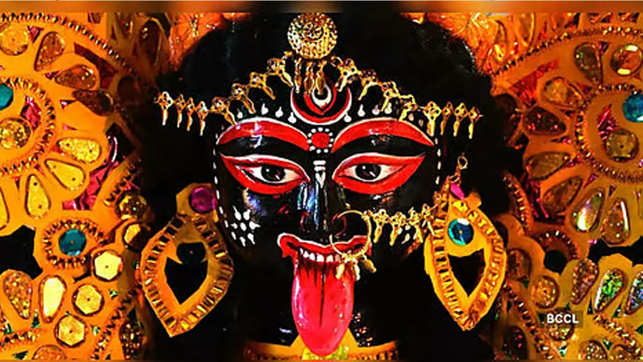 গোপীবল্লভপুরের কুঠিঘাটে বৈষ্ণবমতে পূজিতা দক্ষিণাকালী, নিবেদন করা হয় ১০৮ রকম ভোগ