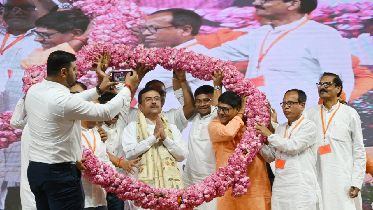 রায়গঞ্জেই এইমস, ঘোষণা শুভেন্দুর, জলপাইগুড়িতে হবে ক্যানসার হাসপাতাল