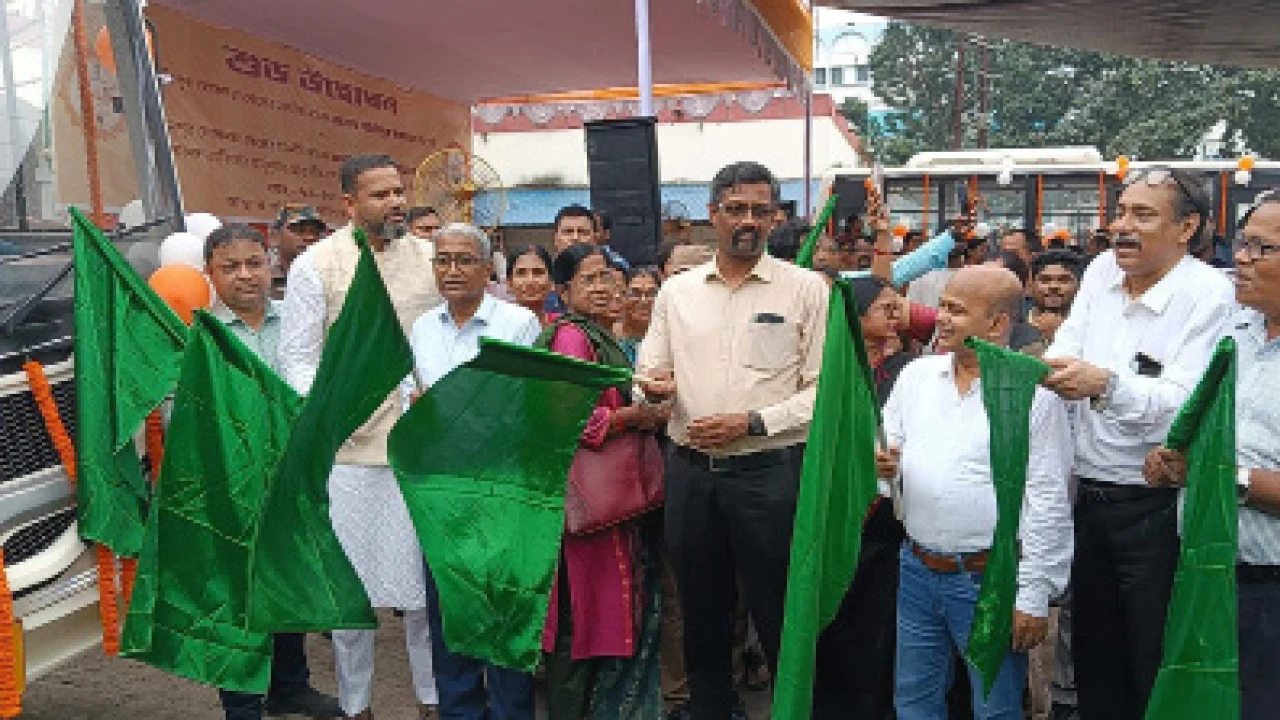 রোগী পরিষেবায় চালু শীতাতপ নিয়ন্ত্রিত বাস, লাগবে না ভাড়া