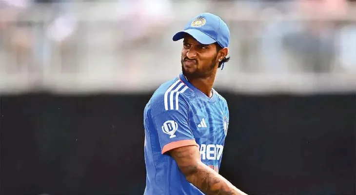 বিশ্বকাপের প্রথম দু’টি ম্যাচে অনিশ্চিত তিলক, অস্ত্রোপচার বাঁ হাতি ব্যাটারের