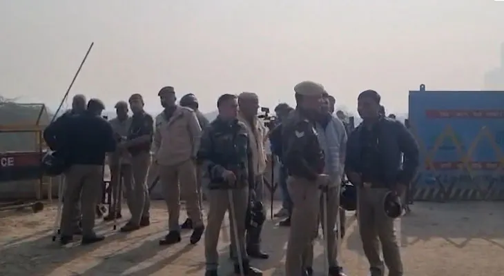 গ্রেটার নয়ডায় যুবরাজ মেহতার মৃত্যুর ঘটনার পরই সেক্টর ১৫০-এ মোতায়েন প্রচুর পুলিশ কর্মী