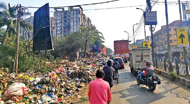 শিকেয় কর্মসংস্কৃতি  পরিষেবায় তিতিবিরক্ত পানিহাটির বাসিন্দারা, বায়োমেট্রিক হাজিরা চালুর পরিকল্পনা
