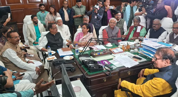 রাজ্য বাজেট অধিবেশন শুরুর আগে স্পিকারের ঘরে বৈঠক