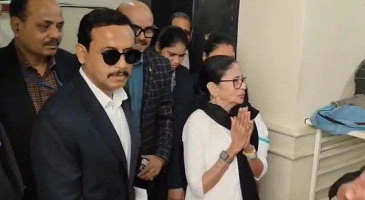 এসআইআর-সওয়ালে সুপ্রিম কোর্টে মমতা, শুরু শুনানি
