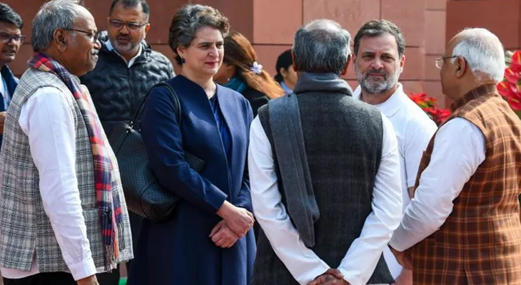 বাজেট অধিবেশনে রণকৌশল স্থির করতে বৈঠকে কংগ্রেসের লোকসভার সাংসদরা