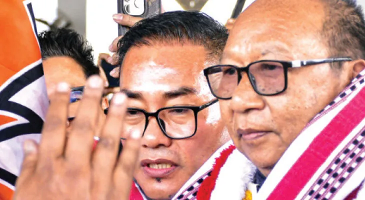 মণিপুরে মুখ্যমন্ত্রী পদে শপথগ্রহণ  খেমচাঁদ সিংয়ের, সঙ্গে দুই ডেপুটি, রাষ্ট্রপতি শাসনে ইতি