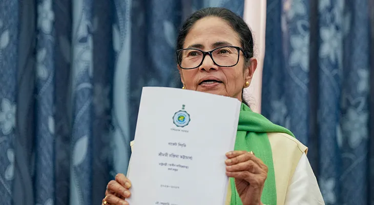 মমতার বাজেটে লক্ষ্মীলাভ, সামাজিক সুরক্ষায় জোর