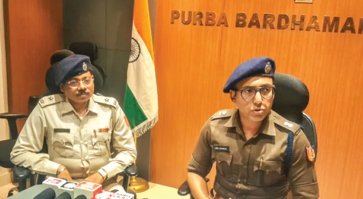 ‘বিজেপি সাংসদ সৌমিত্র খাঁর পিএর নির্দেশেই বালিঘাটের মালিকদের থেকে টাকা তোলা’, দাবি পূর্ব বর্ধমানের অতিরিক্ত পুলিশ সুপারের