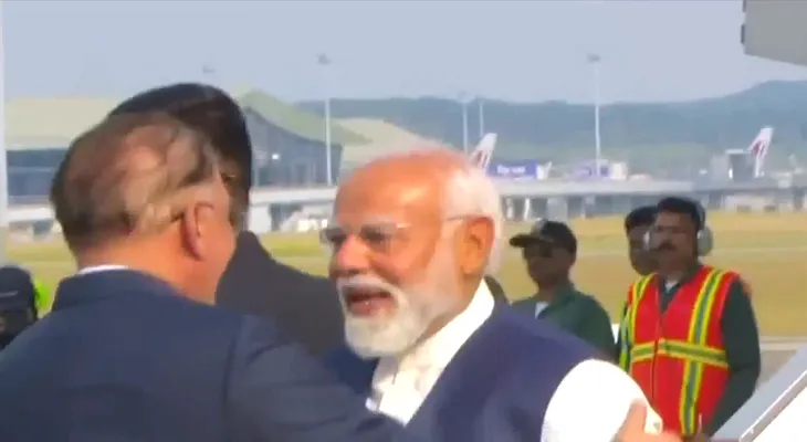 মালয়েশিয়ার কুয়ালা লামপুরে পৌঁছোলেন প্রধানমন্ত্রী নরেন্দ্র মোদি