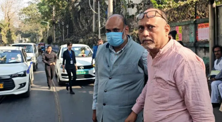 আলিপুর কোর্টে হাজির হলেও  আত্মসমর্পণ হল না আখতারের