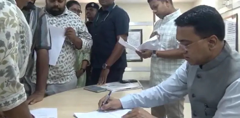 জনতা দরবারে হাজির গোয়ার মুখ্যমন্ত্রী প্রমোদ সাওয়ান্ত