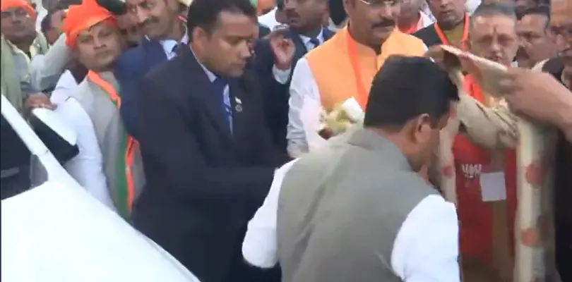 বিহারের পাটনায় দলীয় কার্যালয়ে পৌঁছোলেন বিজেপির সর্বভারতীয় সভাপতি নীতিন নবীন