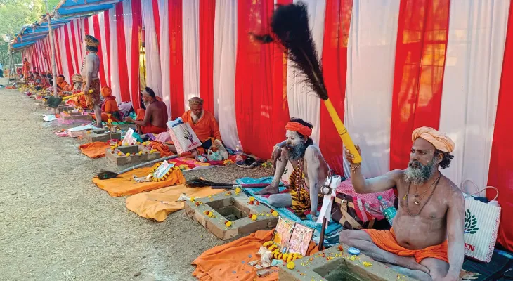 বাঁশবেড়িয়ায় মিনি কুম্ভের সূচনা, কল্যাণীতেও বঙ্গ কুম্ভের আয়োজন