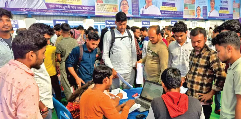 যুবসাথীর লাইনে পদ্ম নেতার গবেষক ছেলে! নন্দীগ্রামের সিপিএম নেতারও আবেদন